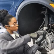 Essential Replacement Parts for Commercial Vehicle Maintenance